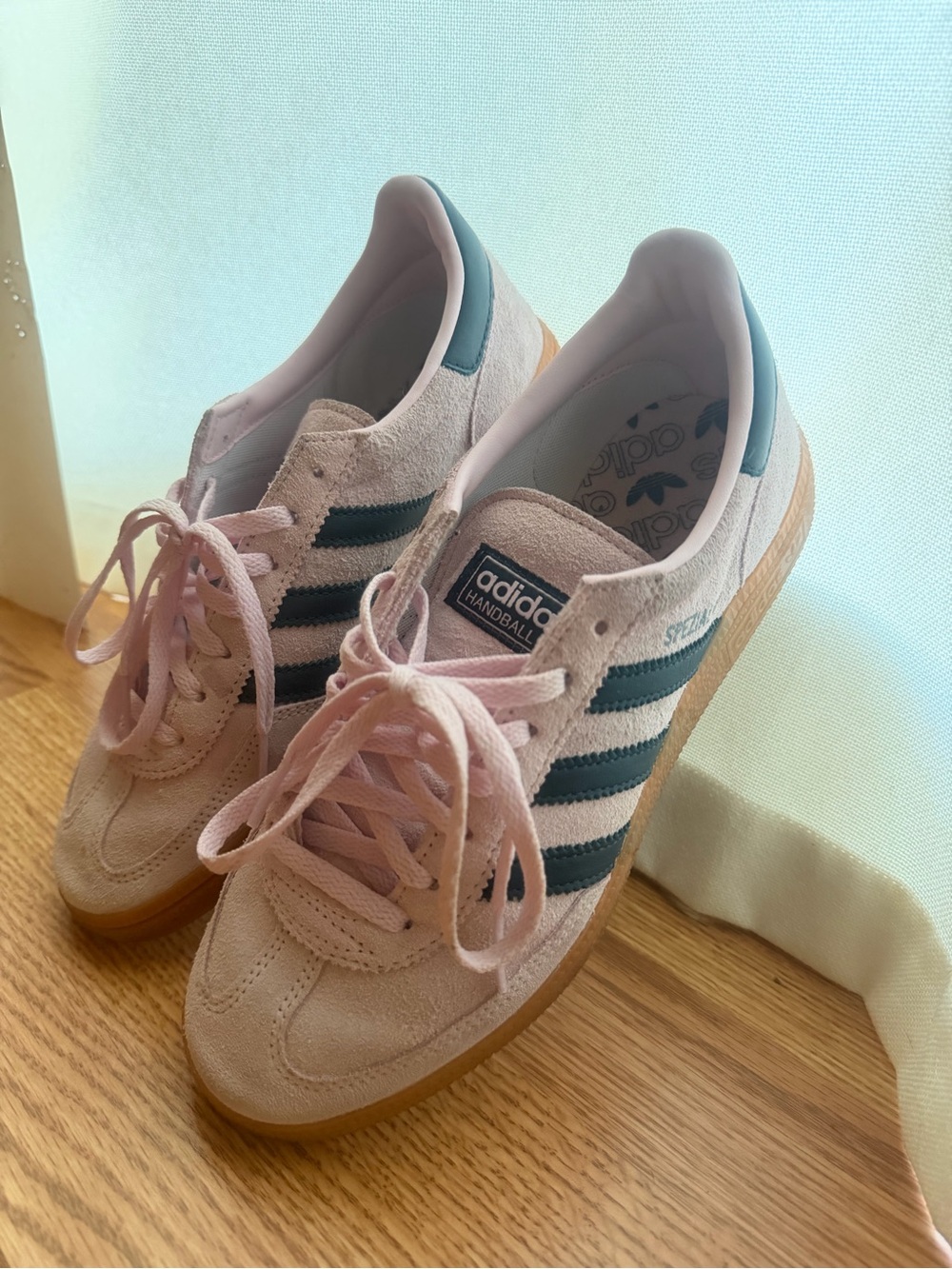 adidas Originals Women's Suede Sneakers in Pink with Black Stripes - Picture 2 of 4